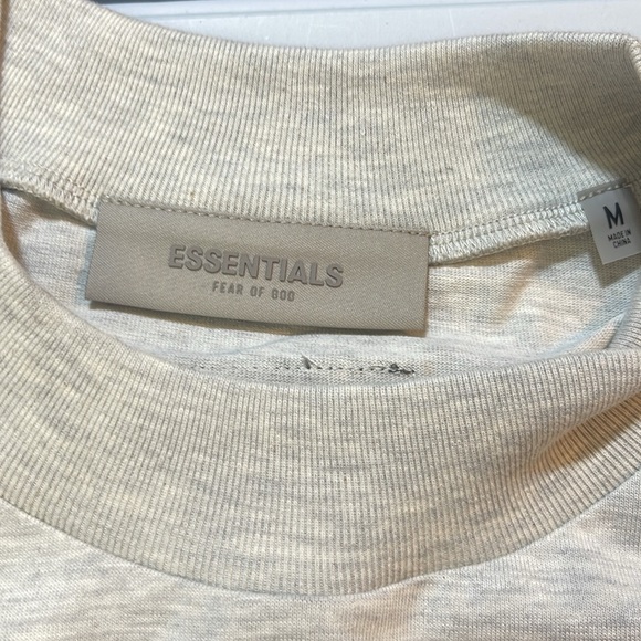 Fear of god essentials light oatmeal Tee shirt - Picture 3 of 7